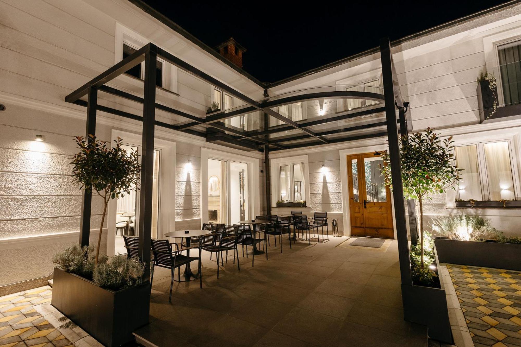 Hotel Flaneur Belgrado Esterno foto