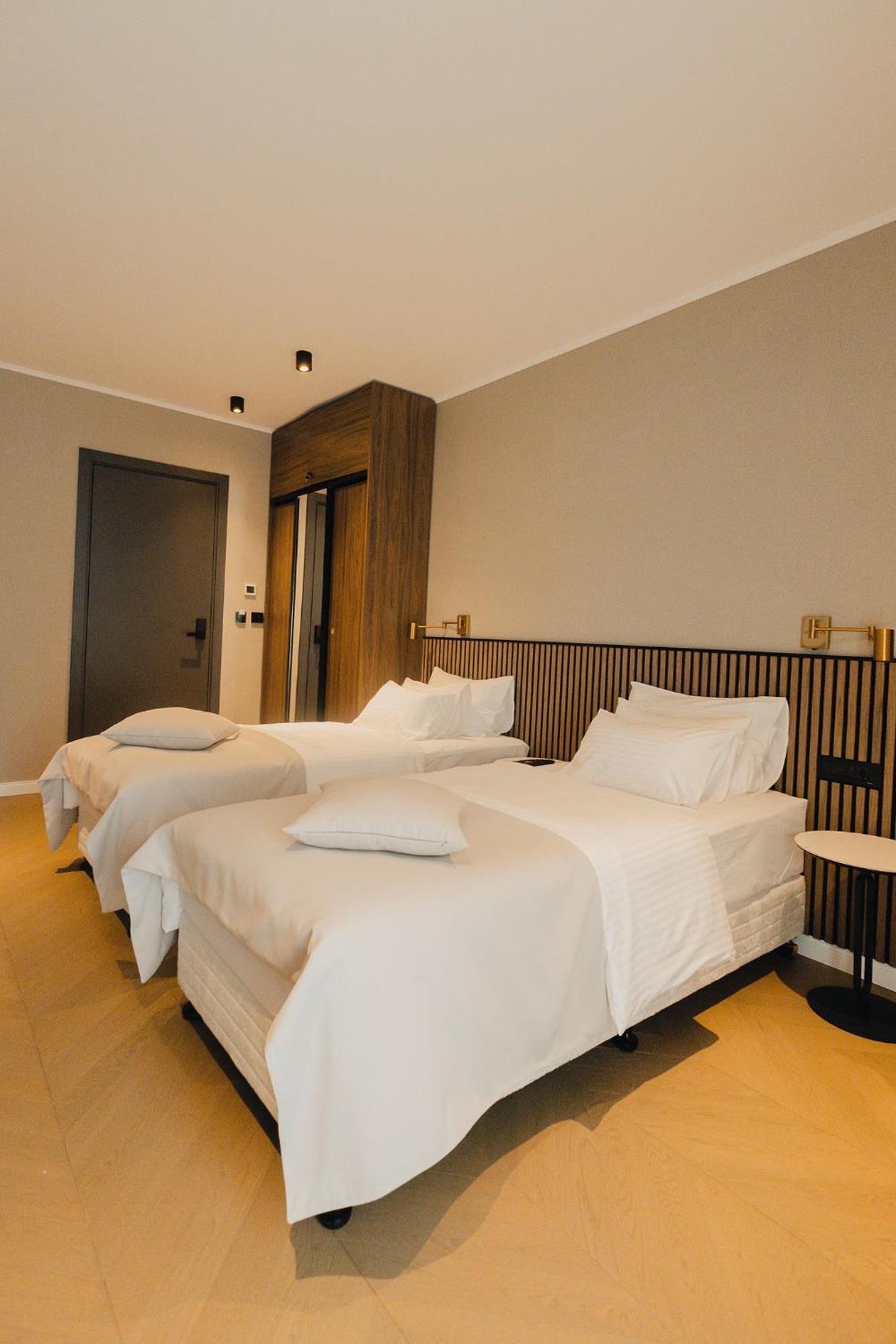 Hotel Flaneur Belgrado Esterno foto